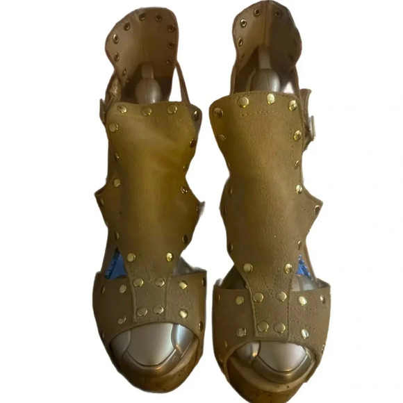 Frenzy Wedge Studded Straps and Gold Sexy wedge heel Size 8 - Picture 2 of 10